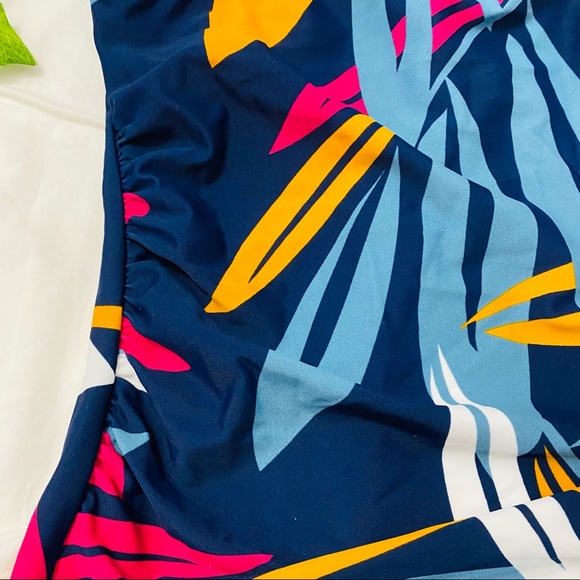 Pattern Swim Top - Picture 2 of 7